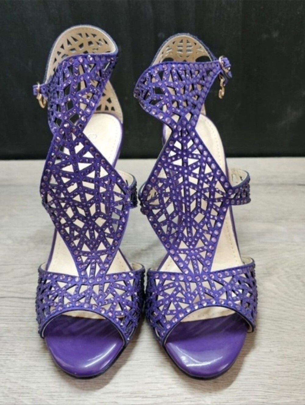 Camssoo Purple Rhinestone Laser Cut Stiletto Heels Size 6.5 NWT